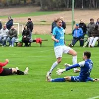 Sele Zell (Niklas Travnik) gewinnt bei Rückersdorf (Torhüter Manuel  Omelko) 6:4