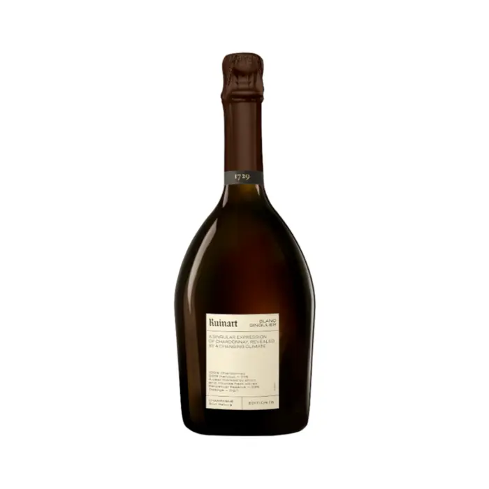 <strong>Weingut Ruinart „Blanc Singulier Edition 19“:</strong> Zero Dosage, Blanc de Blancs, große Ruhe. Tiefe, Eleganz und eine Perlage, die fast schwebt. Dieser Champagner zeigt, warum Herkunft manchmal mehr sagt als jede Erklärung. <strong>Preis:</strong> ?