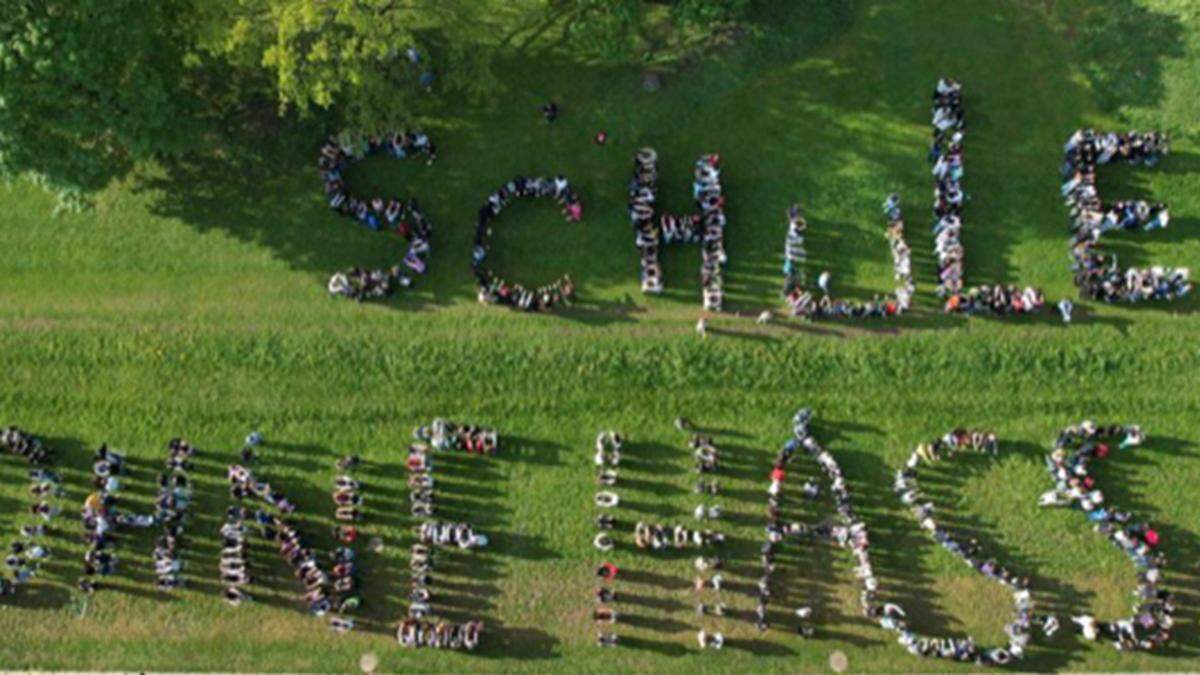 Die Botschaft: Schule ohne Hass, Schule mit Mut