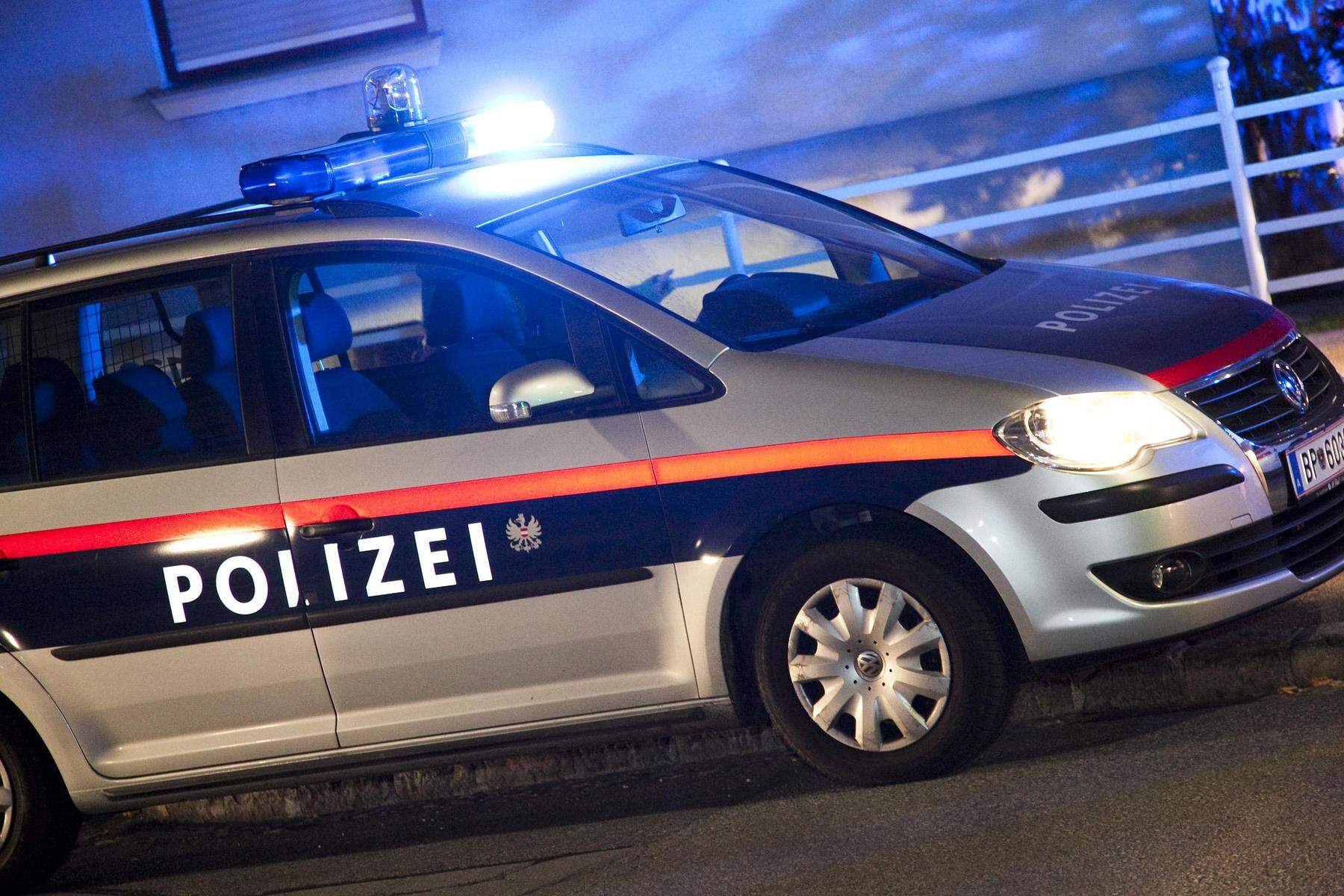 Faschingsscherz | Vater und Sohn in Kärnten als falsche Polizisten unterwegs