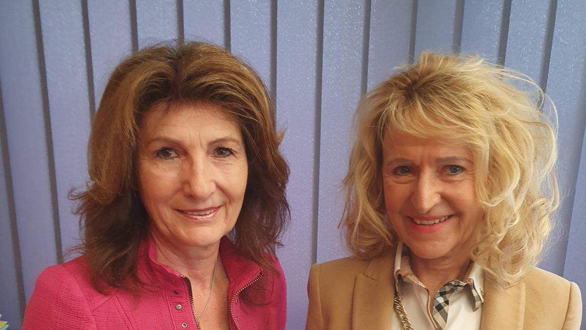 Zonta-Servicerefentin Barbara Jantscher und Margreth Kortschak-Huber, Präsidentin von Zonta Feldbach