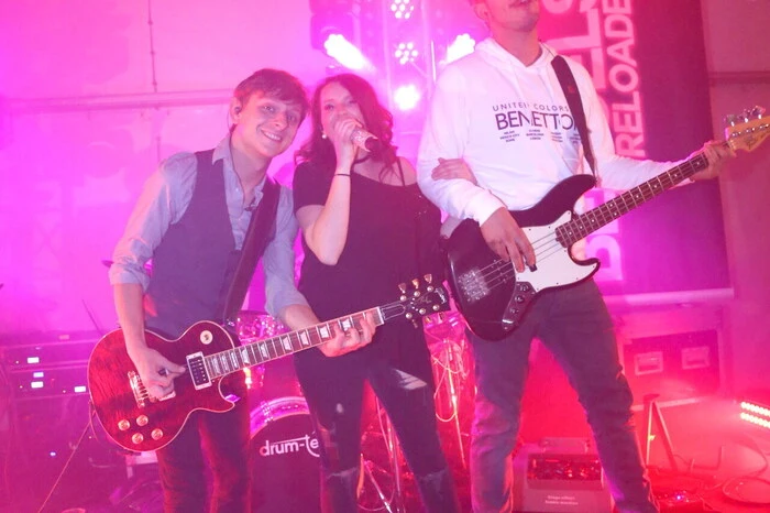 Bei der Musiktruppe „Bengels reloaded“ (Lisa-Marie Zitter, Mike Drabosenig, Georg Gratzer, Gerry Pischelsberger, Freddy Zitter) kamen die großteils jungen Leute voll auf ihre Rechnung. 