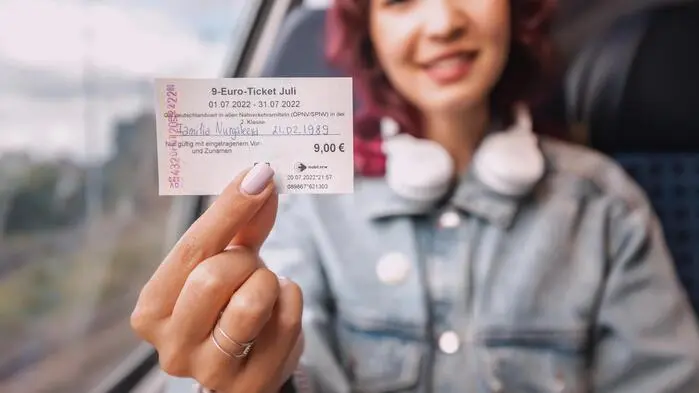 Drei Monate im Sommer 2022 durfte man für ein paar Euro im Monat alle regionalen Öffis in Deutschland nutzen