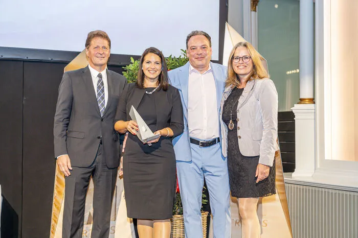 Gewinner des Sonderpreises Nachhaltigkeits-Newcomer: Kufner GmbH. V.l.n.r.: Laudator Johann Wieder – WIN Nachhaltigkeit des Landes Steiermark, Andrea Tripolt-Skale, Andreas Krall und Anita Biermann von der Kufner GmbH.
