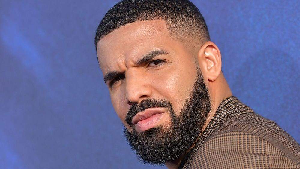 Der kanadische Rap-Star Drake zeigt sich betroffen 