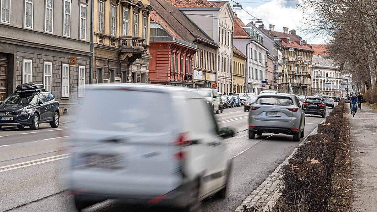 Auch am Grazer Glacis hat sich der Verkehr stark verringert 