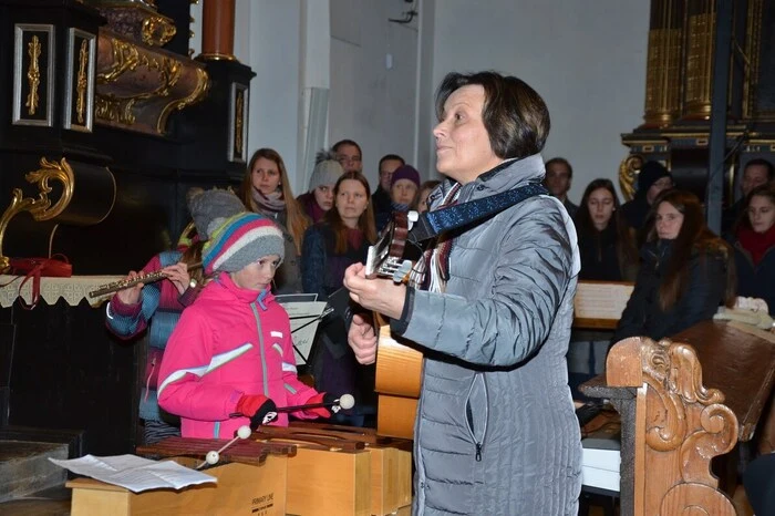 Es wirkten mit: der Volksschulchor Mariahof, Gesangverein St. Peter, Sängerrunde Kohlröserl Zeutschach, Sängerrunde Scheifling-St. Lorenzen, Gebläse Ofner-Seidl, 3duljo, MGV "Höhenklang" Mariahof und Grazluppas.