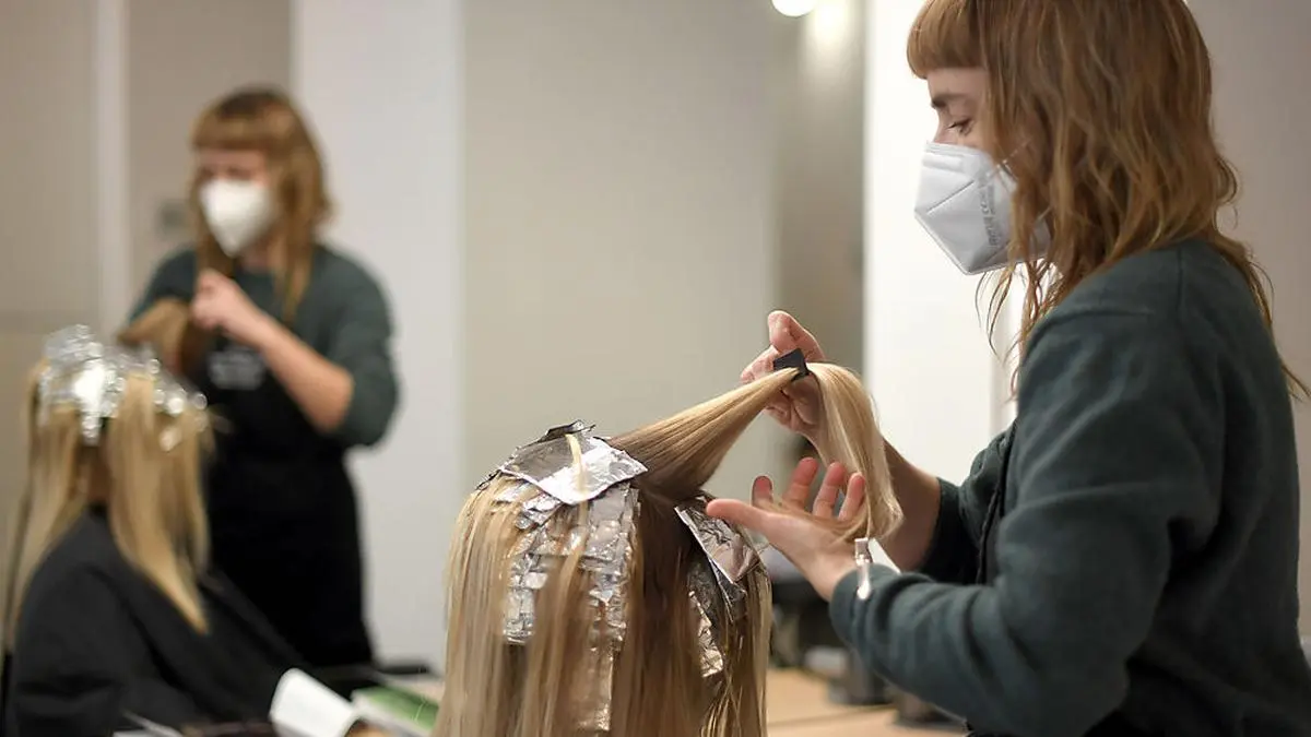 Vor einem Friseurbesuch steht zurzeit ein negativer Coronatest