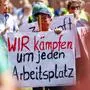 Massive Proteste des Betriebsrates und der IG Metall begleiteten die Aufsichtsratssitzung bei Volkswagen