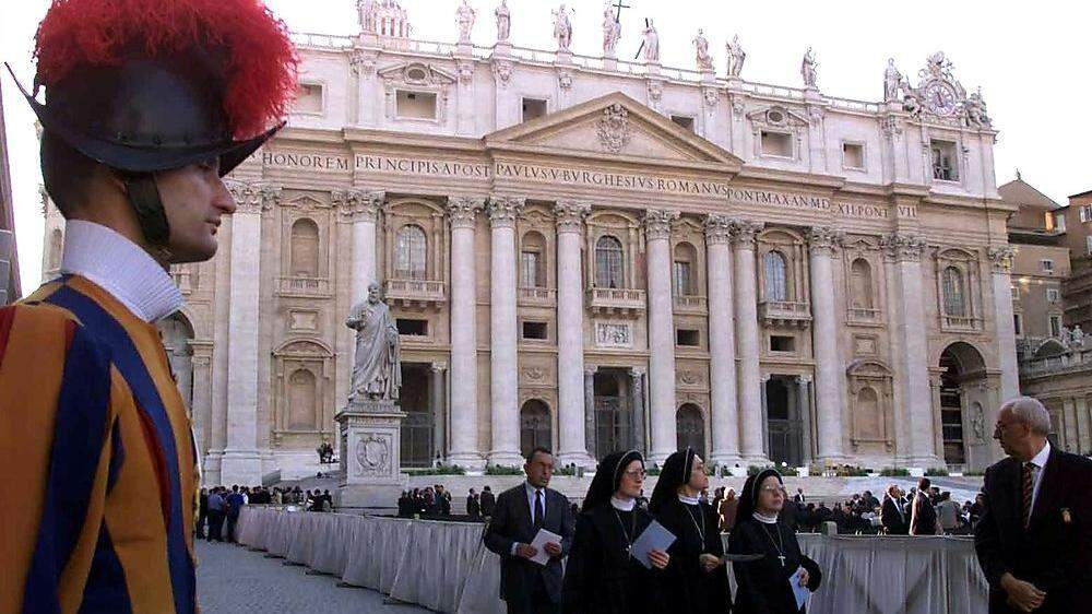 Aus dem Vatikan ist angekündigt, dass es weitere Weisungen für Kärnten geben wird