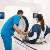 Bei einer MRT-Untersuchung wurde bei der jungen Kärntnerin im Sommer 2022 ein Tumor am Fuß festgestellt