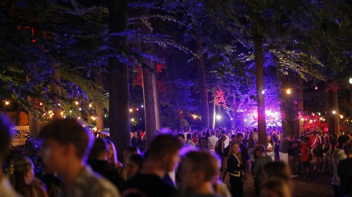 Gut 1000 Besucherinnen und Besucher ließen sich trotz Regens das 43. Waldfest in Krottendorf bei Weiz nicht entgehen.