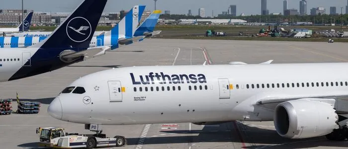 Das Bugfahrwerk einer Lufthansa-Maschine in Frankfurt brach zusammen