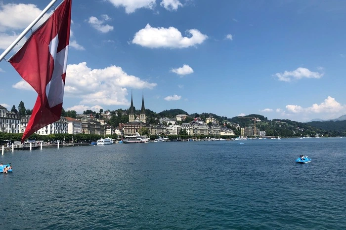 Turner näherte sich dem Vierwaldstättersee akribisch vom Wasser, Land und hoch oben von den Bergen.