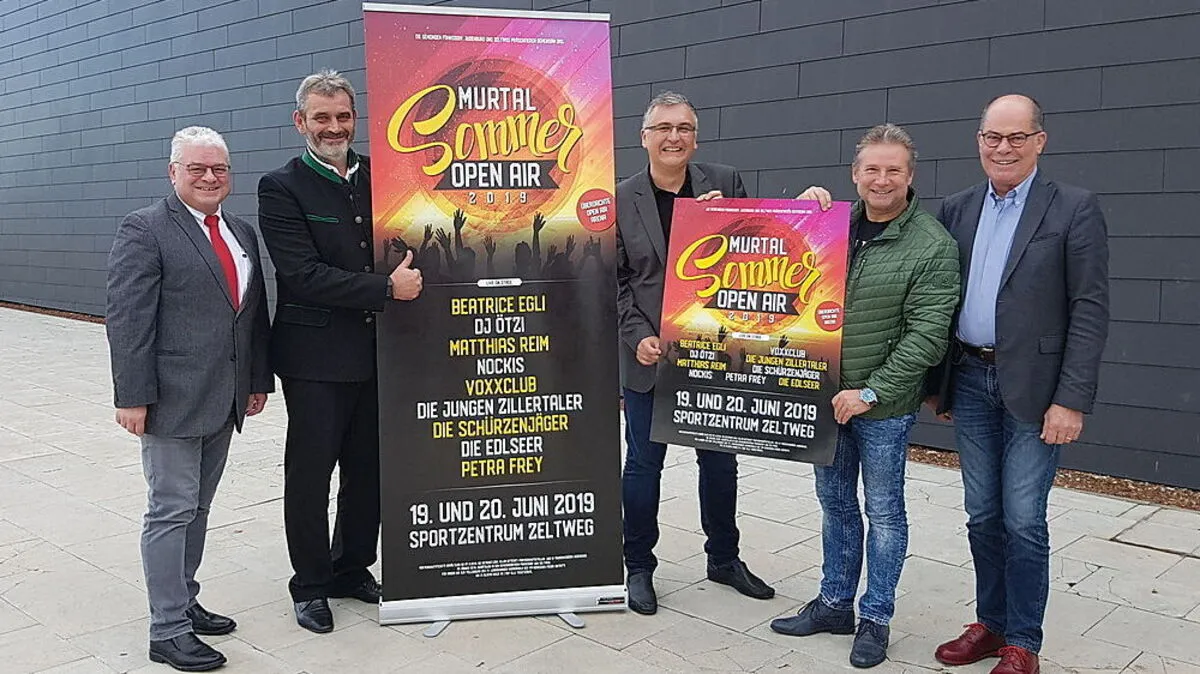 Organisationsteam: Hannes Dolleschall, Gernot Lobnig, Robert Maurer und Hermann Dullnig mit Gottfried Würcher von den „Nockis“ (2. von rechts)