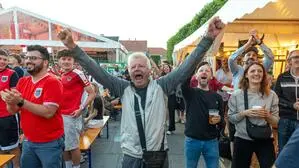 Trotz der frühen Stunde herrschte ausgelassene Stimmung