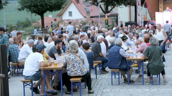 Aus dem Dornröschenschlaf erwacht ist am Wochenende die Altstadt der Krappfeld-Metropole. 