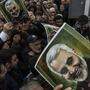 In der iranischen Stadt Raschd protestieren Demonstranten gegen die Tötung von General Quassem Soleiman