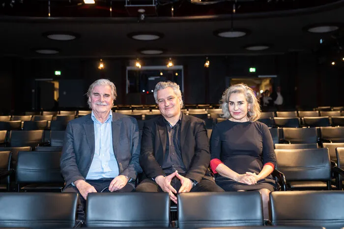 Dankte den beiden Stars: Kleine-Zeitung-Chefredakteur Hubert Patterer mit Brigitte Karner und Peter Simonischek