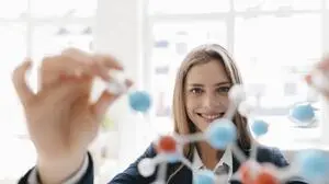 Forscherin  | Für eine faire Gesellschaft, brauchen wir sichtbare weibliche Vorbilder, meint Anna Majcan. 