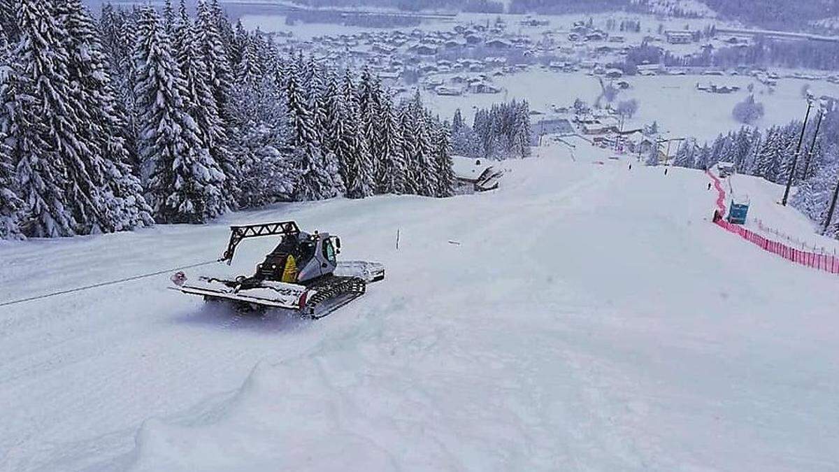 Das Flachau-Organisationsteam kämpft um den Damen-Slalom