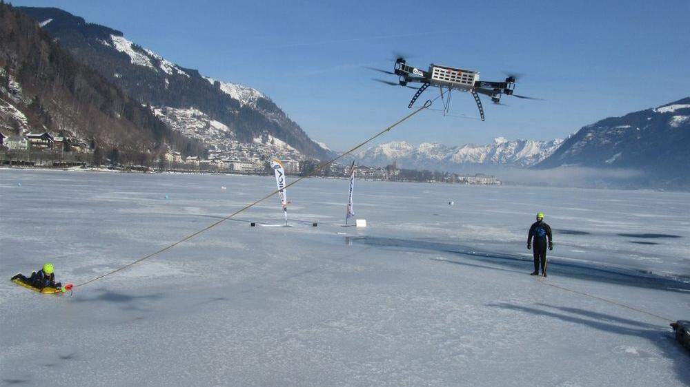 Rettung nach Einbruch ins Eis mit Hilfe von Drohne geglückt