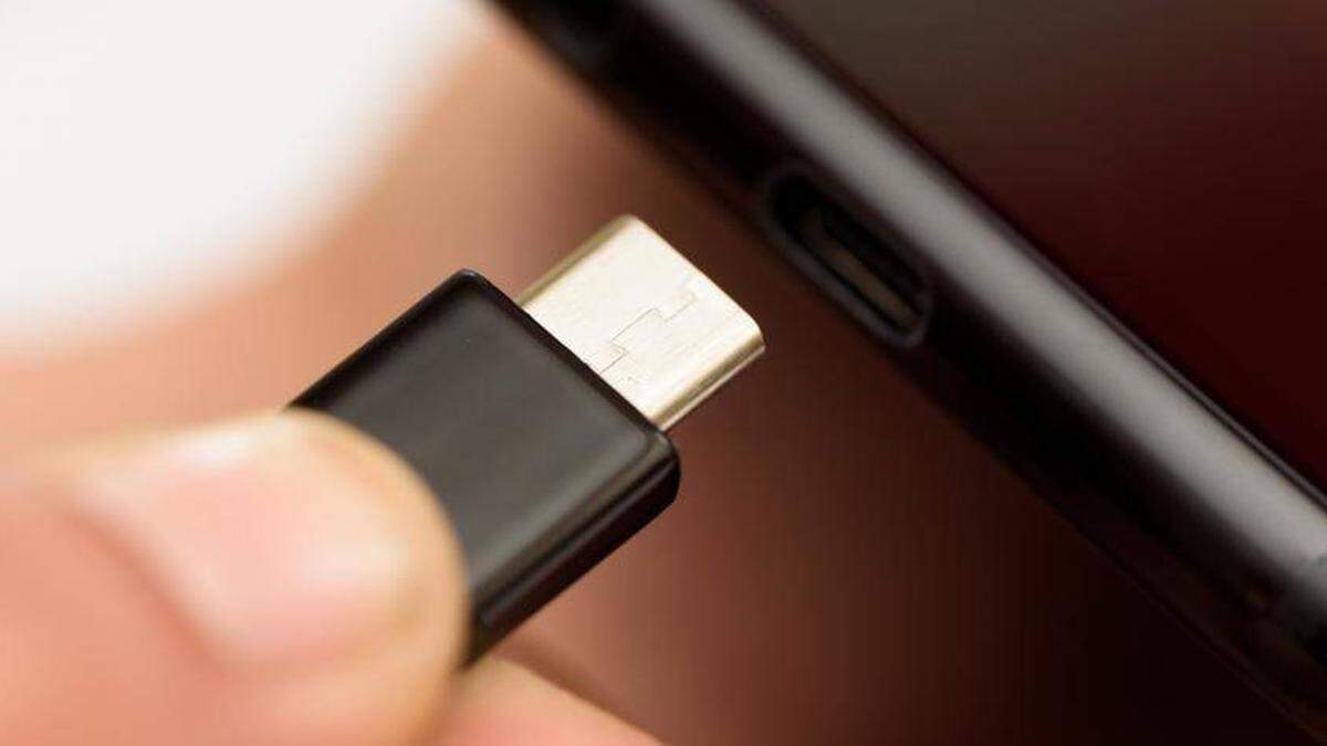 Künftig sollen fast alle Geräte – auch iPhones – via USB-C-Anschluss geladen werden