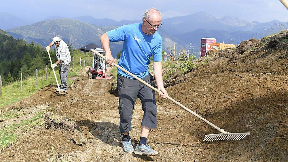 Trail-Bau im Hochgebirge: Alfred Pajancic, der schon den Petzen-Trail trassierte, ist auch in Bad Kleinkirchheim federführend dabei
