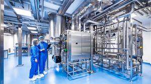 Das Unternehmen ZETA stellt Produktionsanlagen für Flüssig-Medikamente her