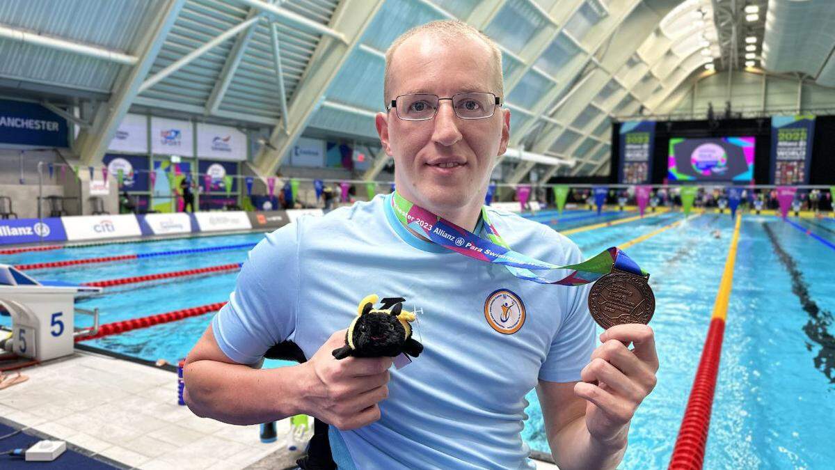 Oleksandr Komarov hat als Schwimmer bereits zahlreiche internationale Medaillen gesammelt. 