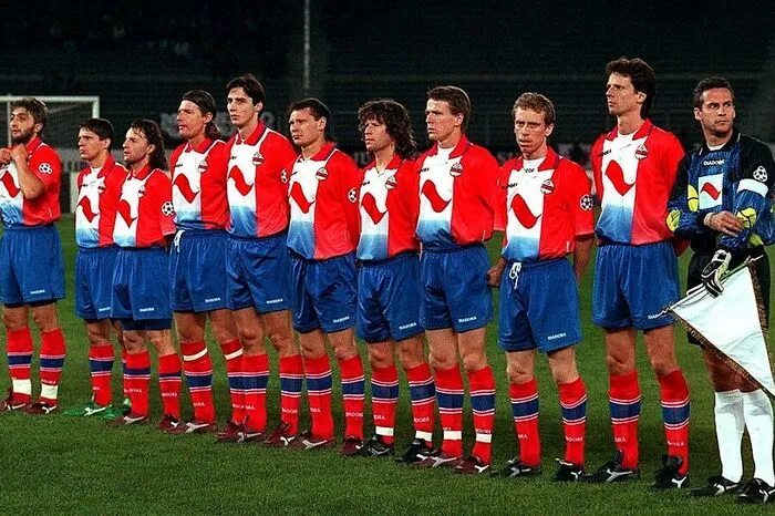 1996/97 Rapid Wien - als Gruppenletzter hinter Juventus Turin, Manchester United und Fenerbahce Istanbul out (2 Remis, 4 Niederlagen)