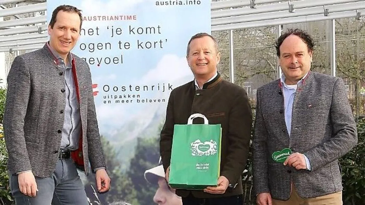 Herwig Kolzer und Thiebout van den Bergh (Österreich-Werbung Amsterdam) mit Erich Neuhold (Steiermark Tourismus)