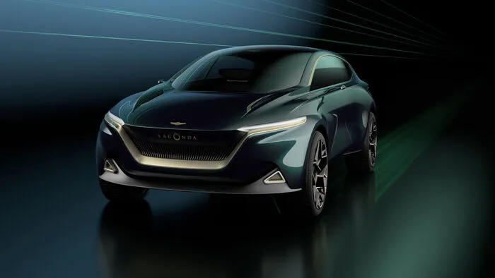 2022 soll es für Aston Martins elektrischer Schwestermarke Lagonda dann wirklich losgehen. Und mit dem All-Terrain Concept geben die Briten einen Ausblick auf die Optik ihrer künftigen Modelle. Selbstredend handelt es sich dabei um ein Luxus-SUV, das man sich genauso gut auf der Marsoberfläche wie in den Bergen Schottlands vorstellen kann.