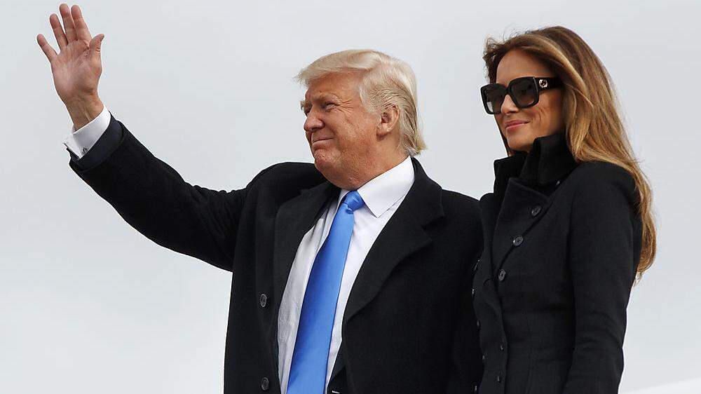 Donald Trump mit der künftigen First Lady Melania bei der Ankunft in Washington