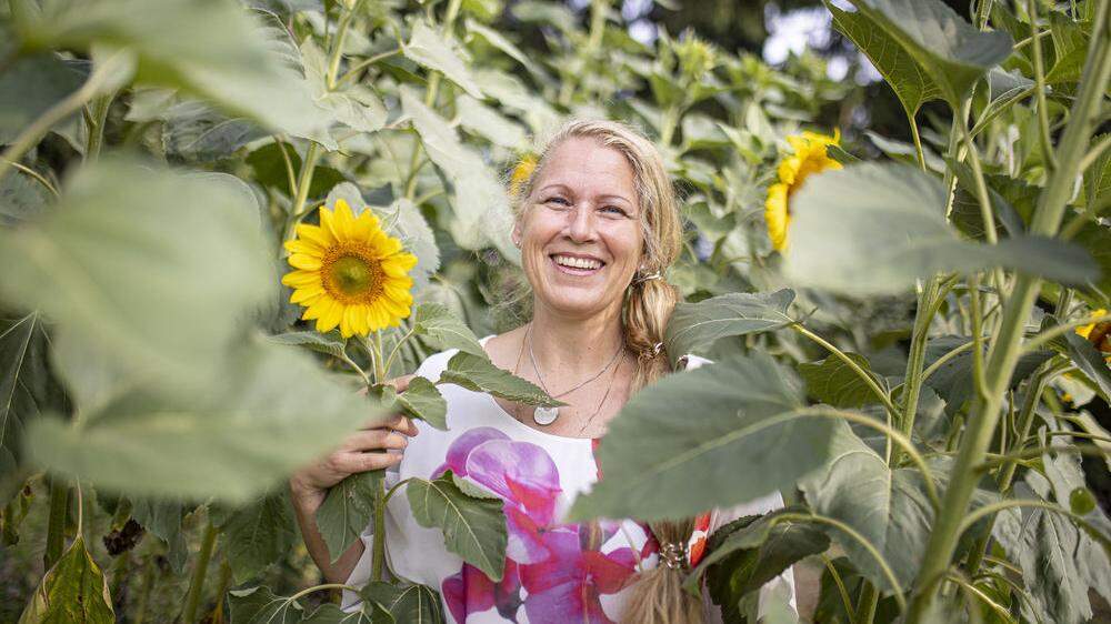 Die bodenständige Realität: Nicole Gutmorgeths Zuhause umgibt ein großer Garten