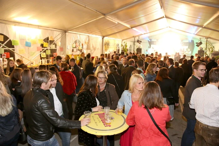 Beim Obermühlbacher-Fest gesichtet wurden neben Bürgermeister Harald Jannach unter anderen Provisor Charles Ogbunambala sowie Bezirkspolizeikommandant-Stellvertreter Walter Schlintl. 
