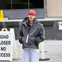Glücklich sieht vermutlich anders aus: Justin Bieber im heurigen April vor einer gesperrten Straße