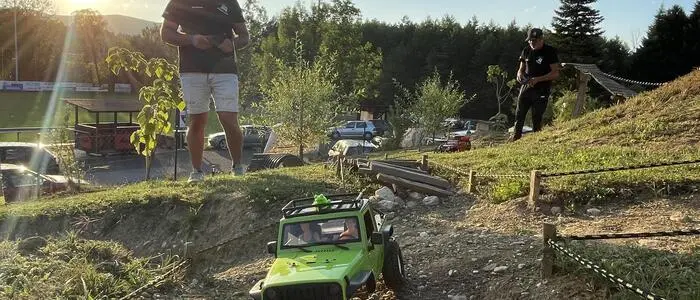 Auf einer Fläche von rund 800 Quadratmetern hat der Verein oberhalb des Fußballplatzes einen Parcours für sogenannte „Crawler“ und „Scaler“ gebaut