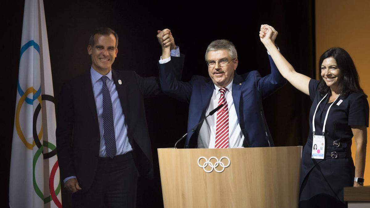 LA-Bürgermeister Eric Garcetti, Thomas Bach (IOC-Boss) und Anne Hidalgo, die Bürgermeisterin von Paris