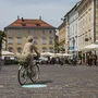 Die Fußgängerzone am Alten Platz ist die älteste Österreichs. Wobei auch hier – bis 10 Uhr – immer noch Autos einfahren können 