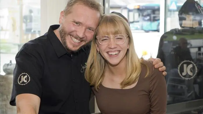 Der 1. Oktober ist der Tag des Kaffees. Der Gründer und Inhaber der Kaffeerösterei Jamila Coffee, Josiah Tiner, lud deswegen gemeinsam mit seinem Team zu einem ganztägigen „Coffee Festival“.