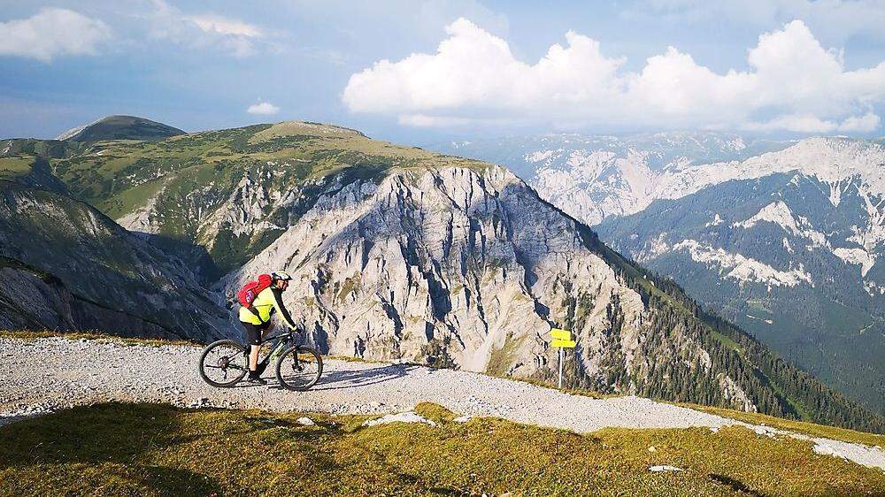 Nicht die Masse, sondern die Qualität soll im Tourismus zählen: Mountainbiker auf der Schneealm