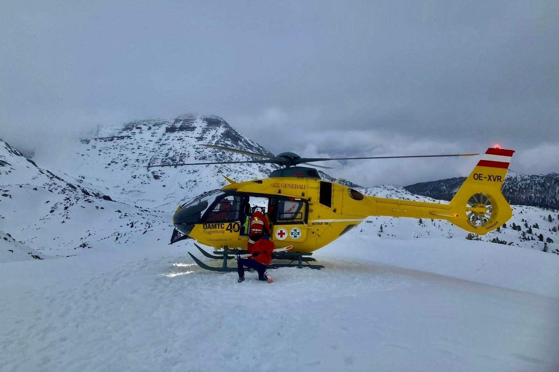 Totes Gebirge: Verletzte Skitourengeherin per Hubschrauber gerettet