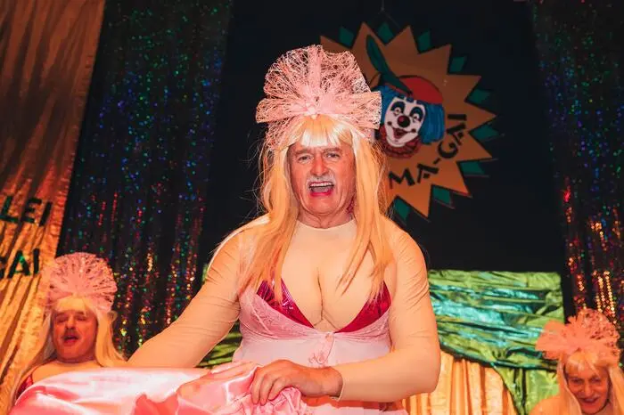 Klicken Sie sich durch die weiteren Bilder!