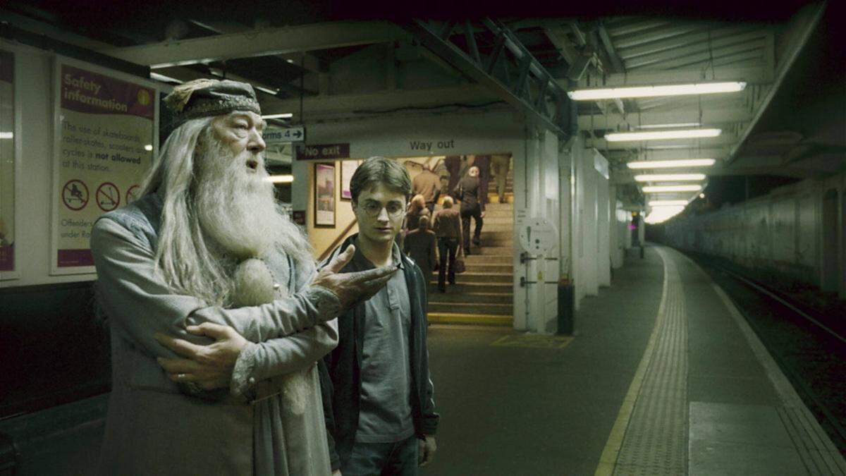 Daniel Radcliffe als Harry Potter und Michael Gambon als Albus Dumbledore
