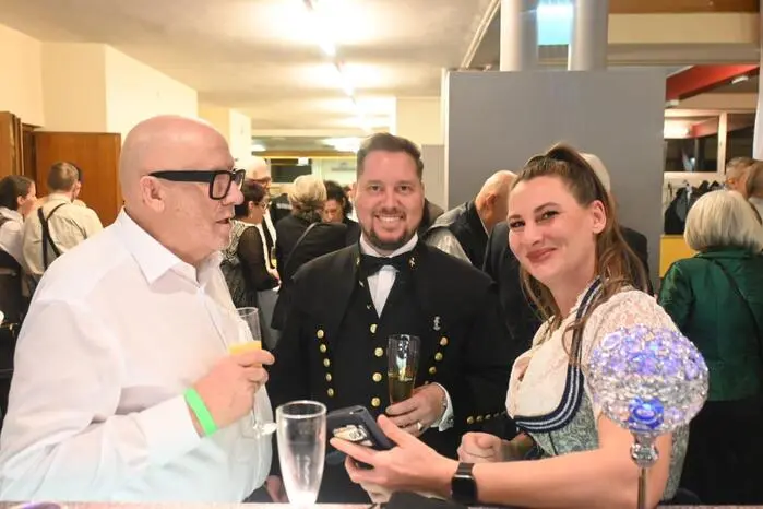 Bei bester Stimmung und abwechslungsreicher Musik wurde schließlich bei der unvergesslichen Ballnacht bis weit nach Mitternacht getanzt.