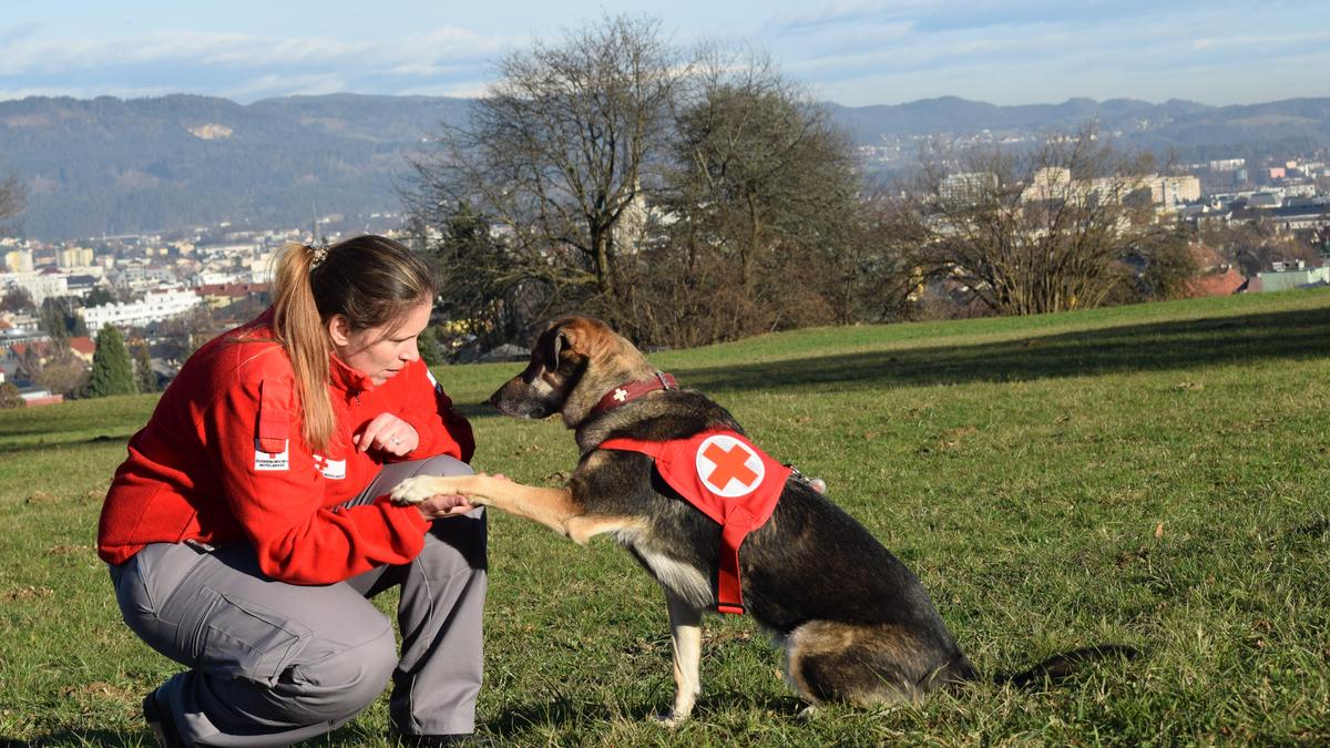 Gerhild Gram ist die erste Frau, die am heurigen Villacher Kirchtag die Einsatzleitung für das Rote Kreuz übernimmt. 