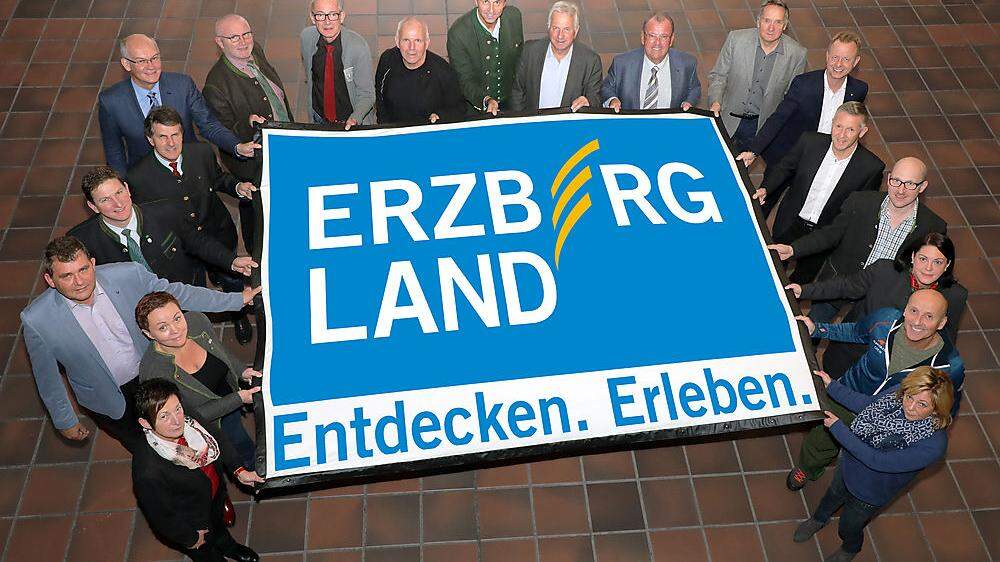 Die Vorstandsmitglieder des neuen Verbandes „Erzberg Land“