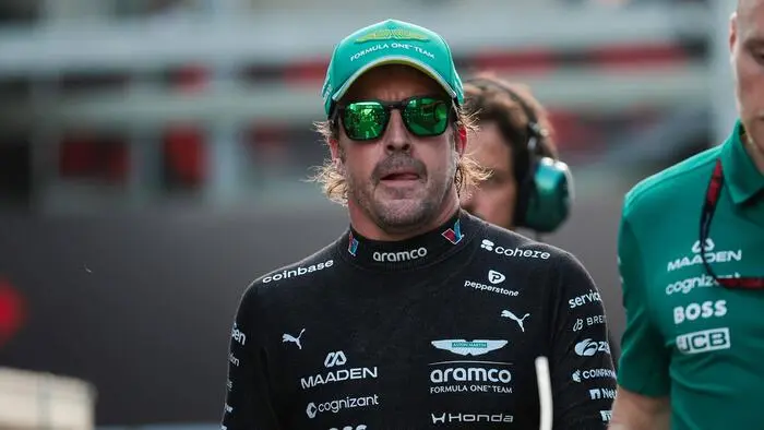 Wird auch 2027 für Aston Martin fahren: Fernando Alonso