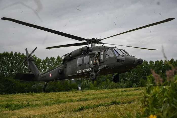 Militärhubschrauber "Black Hawk"